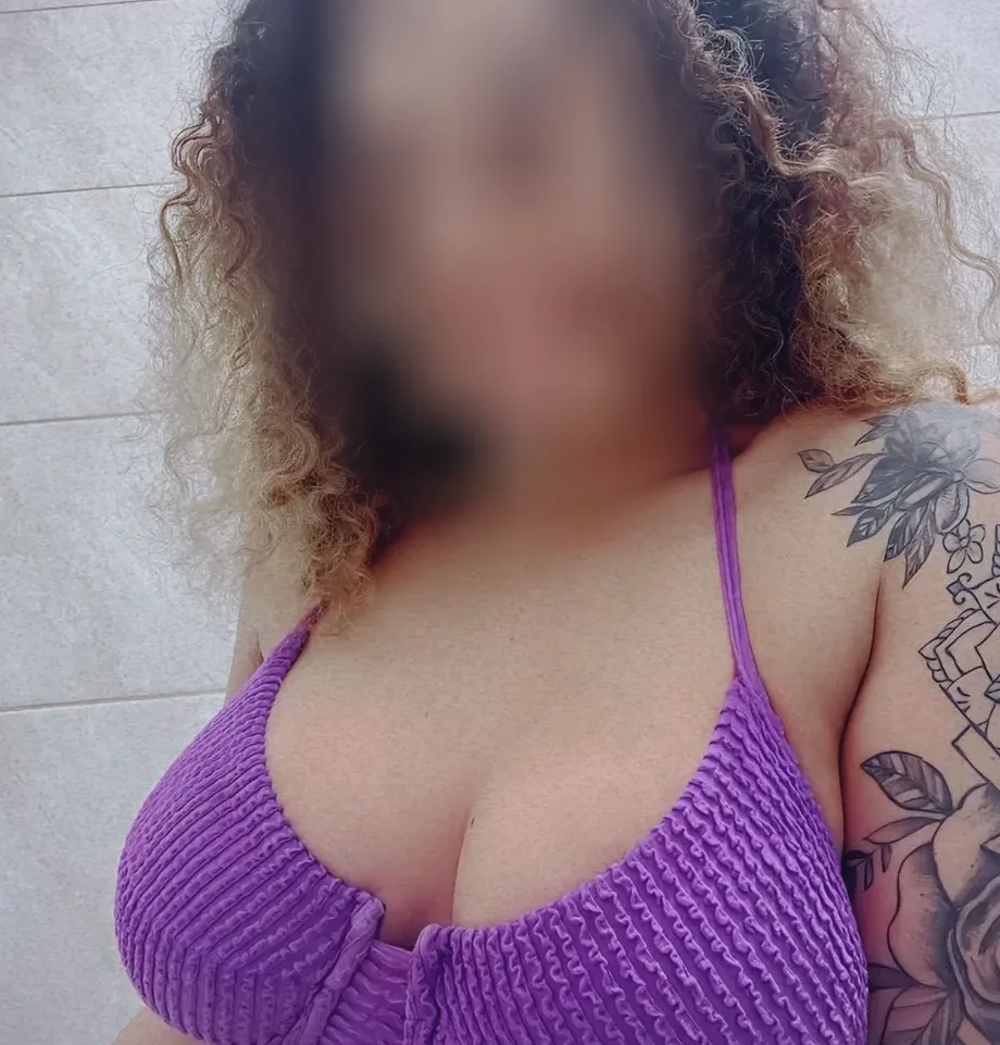 Neele, 32